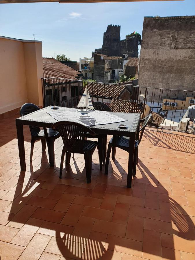 Appartamento Charme in Aci Castello Esterno foto