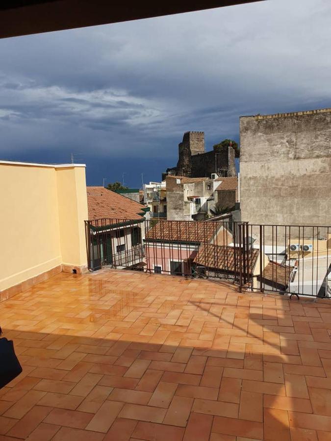 Appartamento Charme in Aci Castello Esterno foto