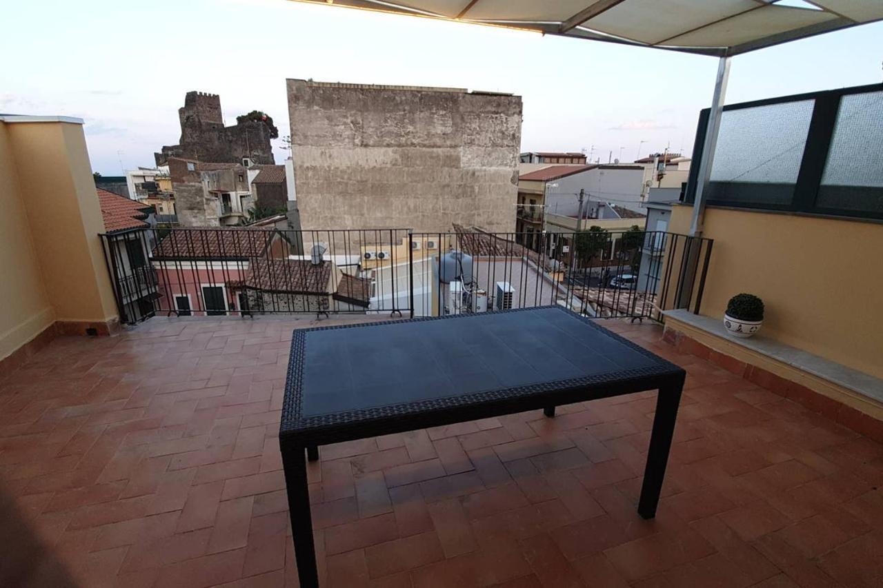 Appartamento Charme in Aci Castello Esterno foto